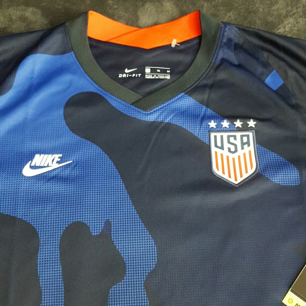 NWT NIKE WOMENS US SOCCER JERSEY - Picture 2 of 8